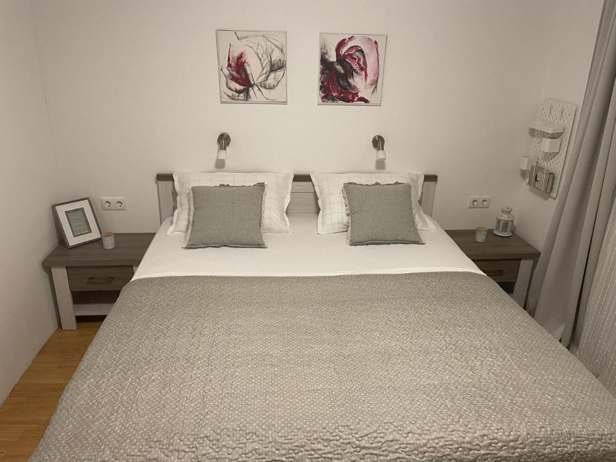 שיבניק Apartman Hidden Gem מראה חיצוני תמונה