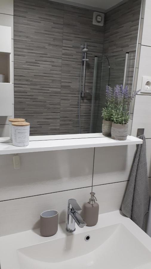 שיבניק Apartman Hidden Gem מראה חיצוני תמונה